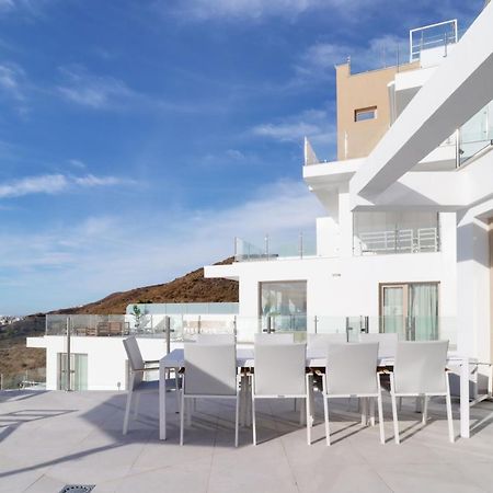 Bayview Hills, Luxury 2 Bedroom Apartment マラガ エクステリア 写真
